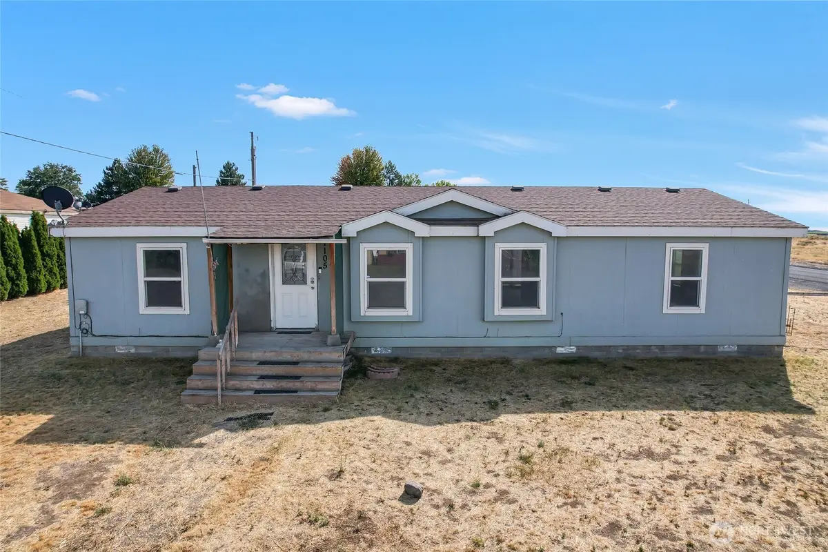 1105 W 4th Avenue, Warden, WA 98857 - #1