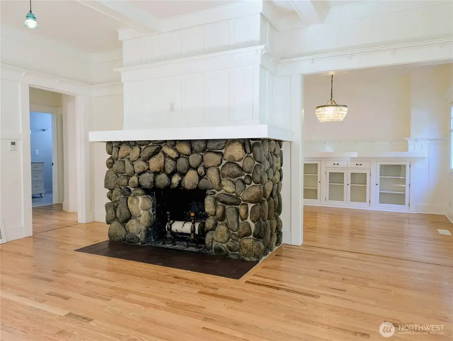 1713 33rd Avenue, Seattle, WA 98122 - #2
