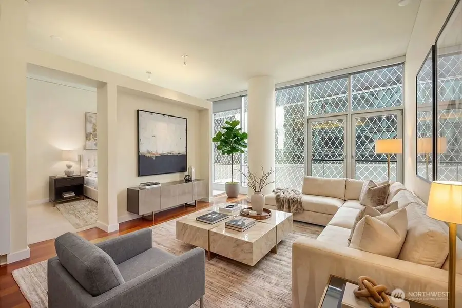 909 5th Avenue #502, Seattle, WA 98164 - #2