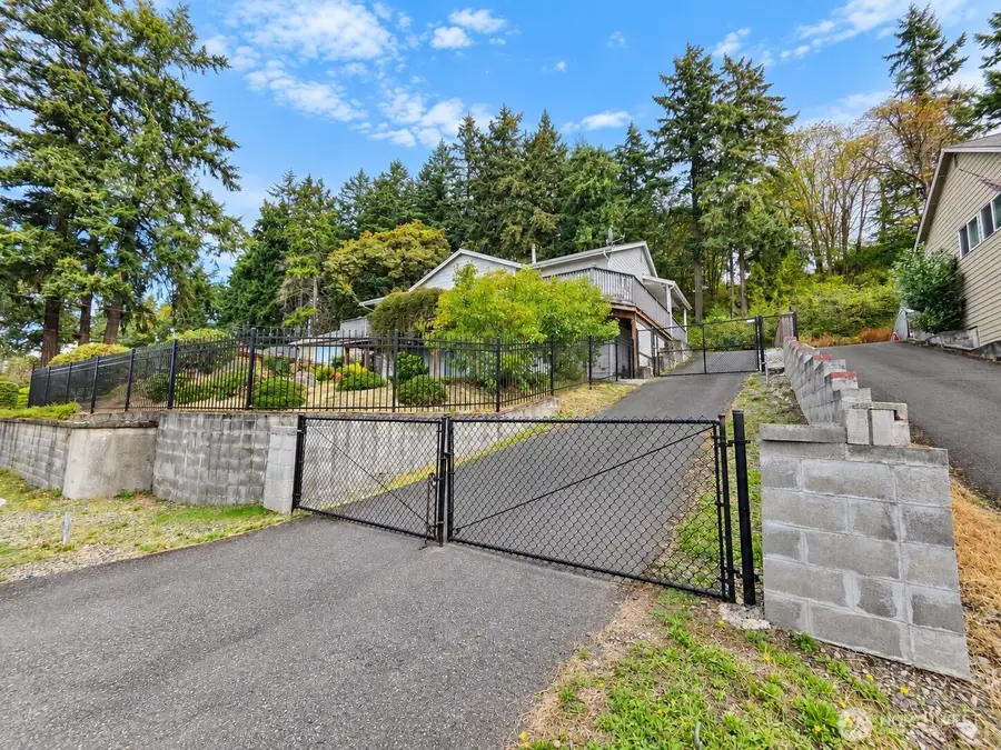 1617 5th Street Se, Puyallup, WA 98372 - #2