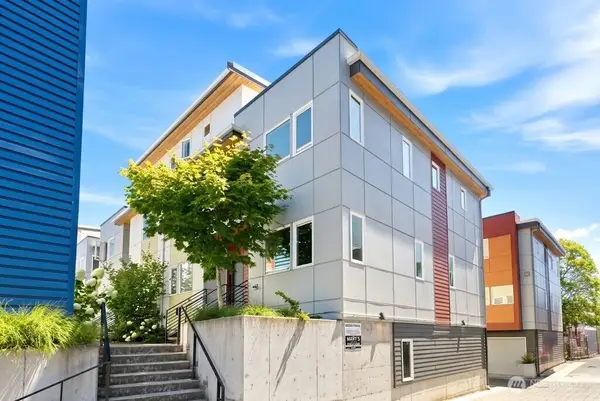 12516 15th Avenue Ne #A, Seattle, WA 98125
