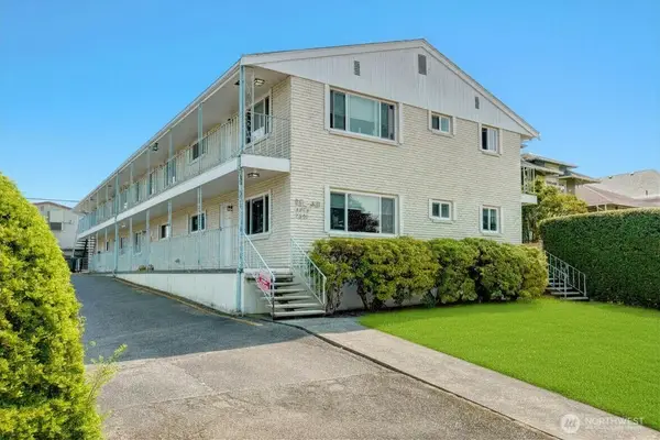 2501 Rucker Avenue, Everett, WA 98201