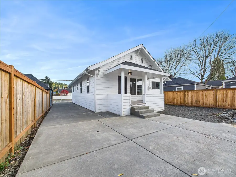 305 Meadow Avenue N, Renton, WA 98057 - #2