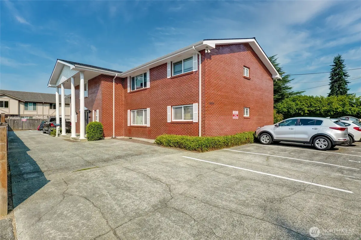 8806 3rd Avenue Se, Everett, WA 98208 - #1