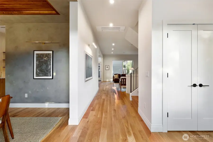 2010 Mcgilvra Boulevard E, Seattle, WA 98112 - #2