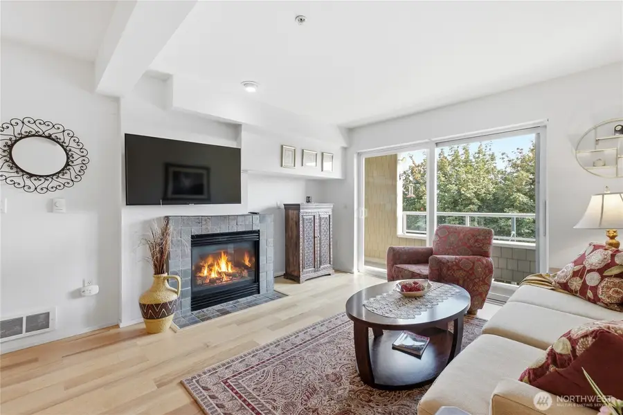 1 Broadway #202, Tacoma, WA 98402 - #3