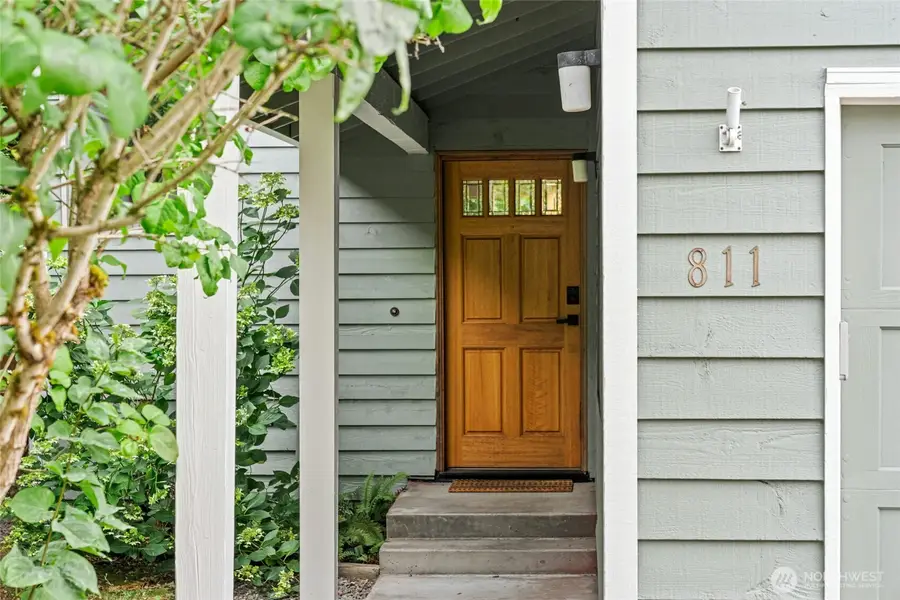 811 NE 57th Street, Seattle, WA 98105 - #3
