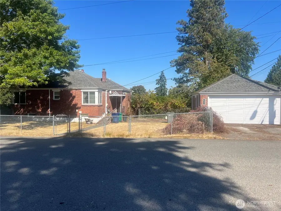 10456 18th Avenue S, Seattle, WA 98168 - #2