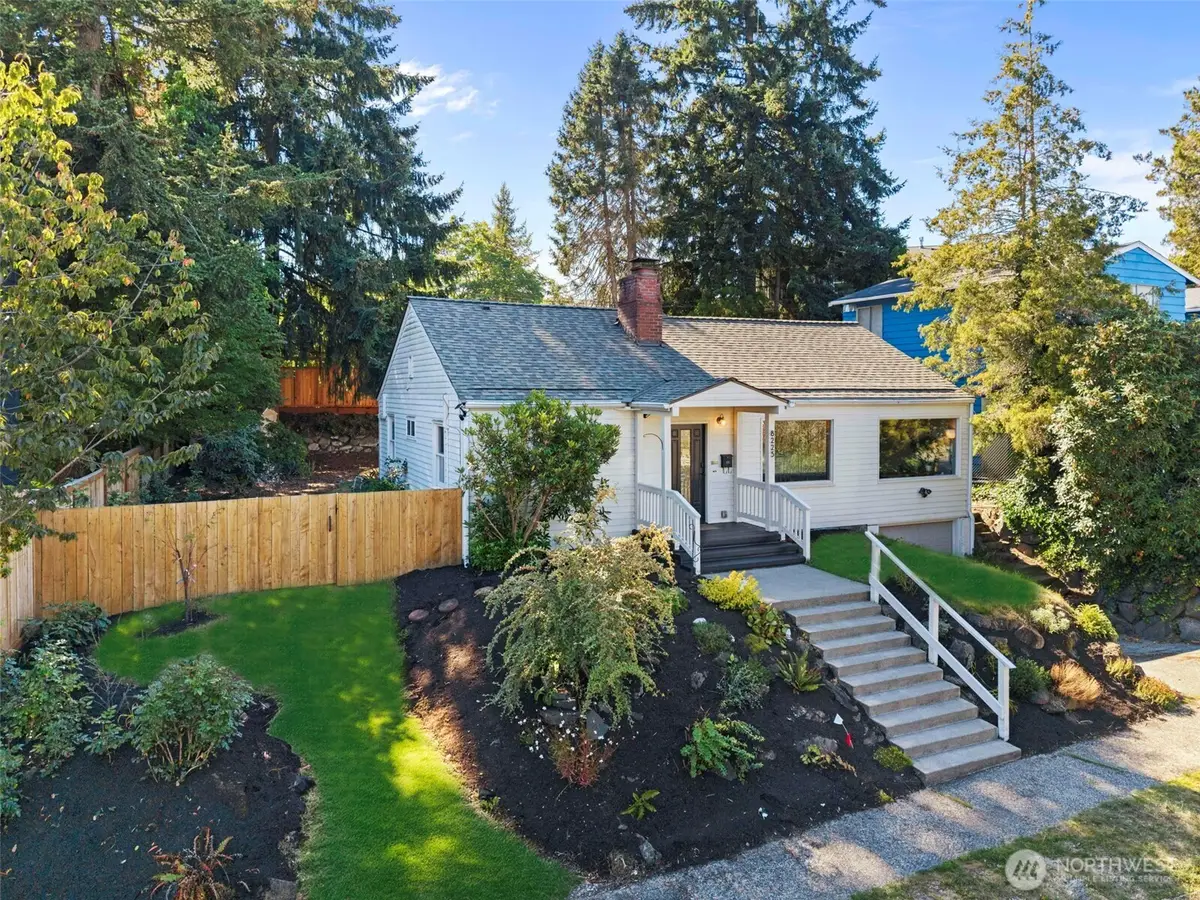 8225 22nd Place Ne, Seattle, WA 98115 - #1
