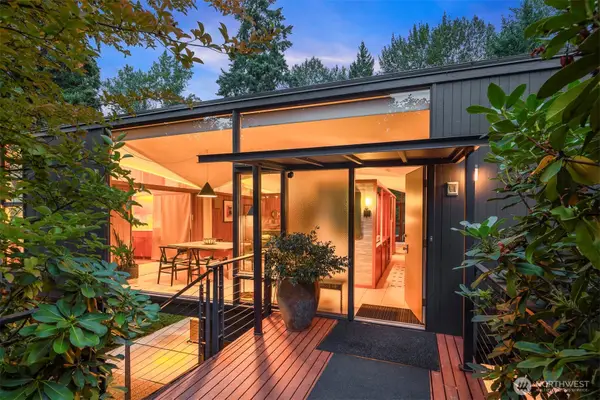 220 130th Avenue Se, Bellevue, WA 98005