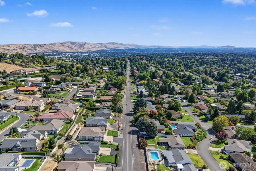 5805 Englewood Ave, Yakima, WA 98908 - #3