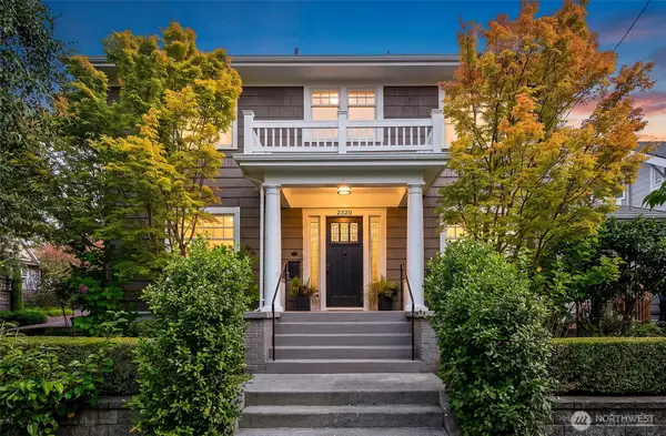 2320 Nob Hill Avenue N, Seattle, WA 98109