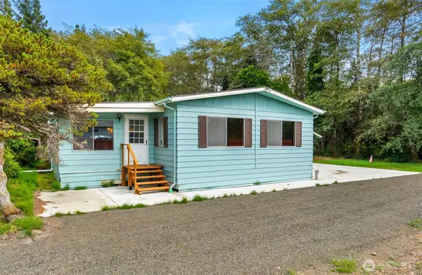 935 State Rt 105, Westport, WA 98595