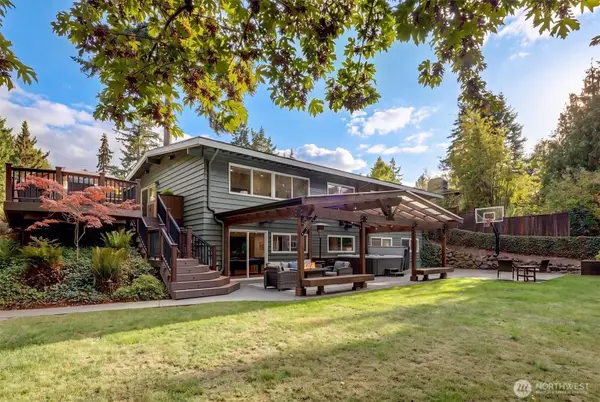 16728 SE 12th St, Bellevue, WA 98008