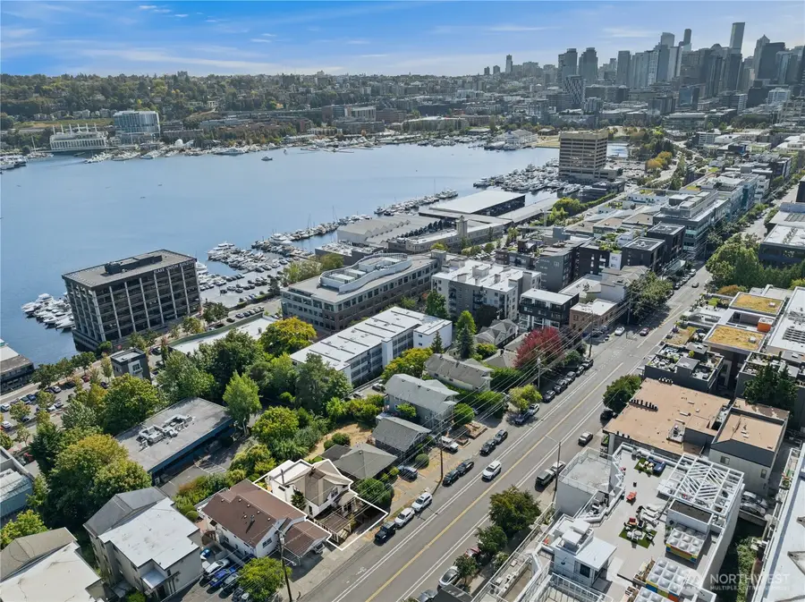 1730 Dexter Avenue N, Seattle, WA 98109 - #3