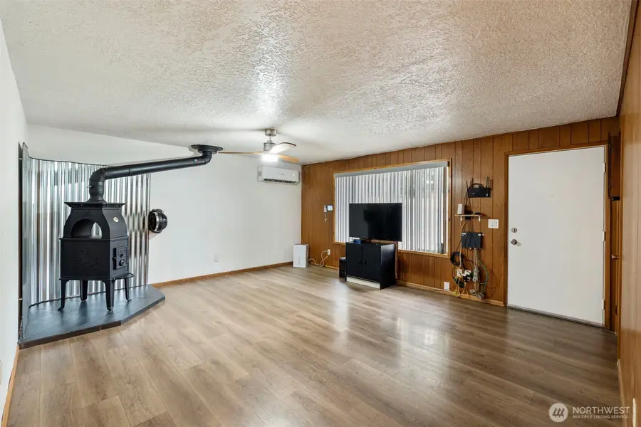 1003 E Street, Vader, WA 98593 - #3