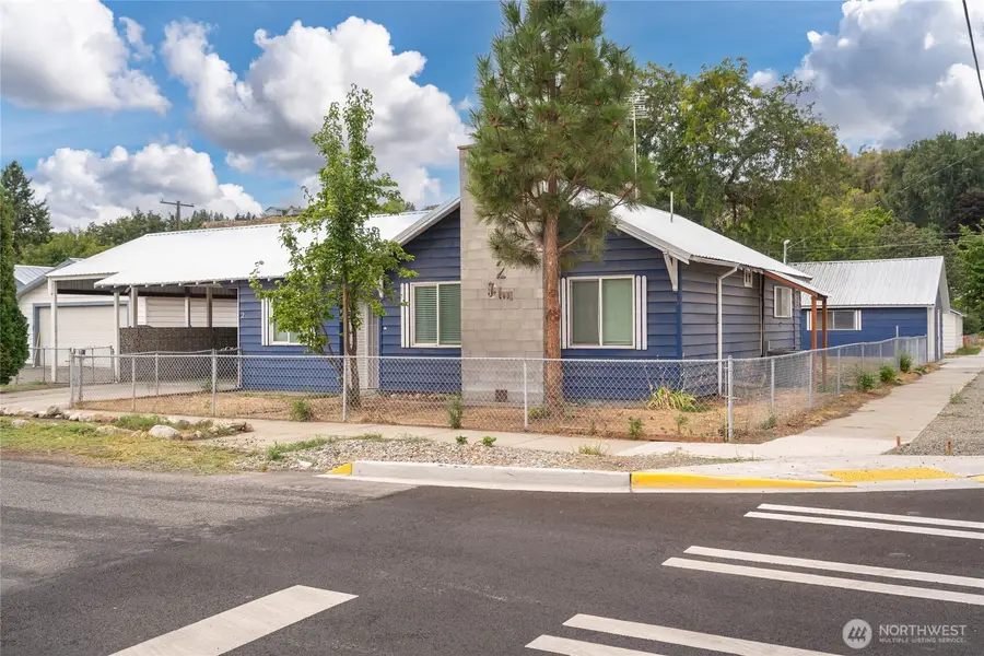 2 S Elm Street, Omak, WA 98841 - #3