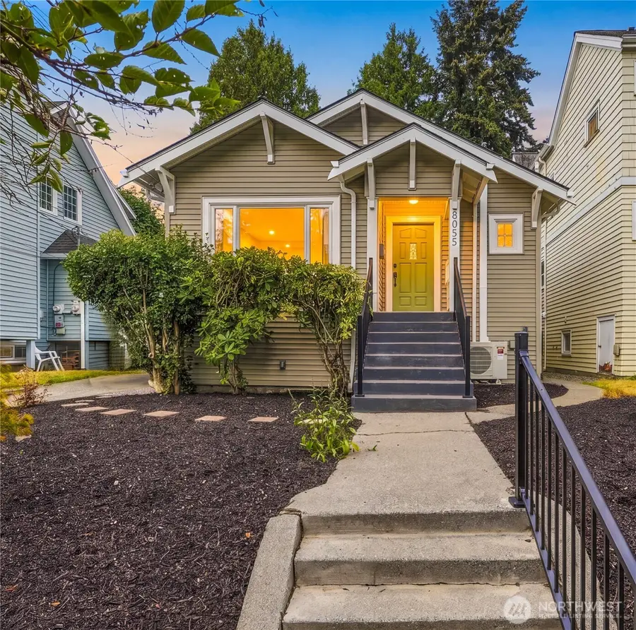 8055 Corliss Avenue N, Seattle, WA 98103 - #2