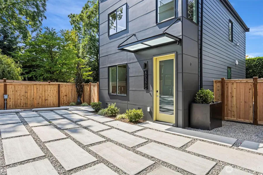 8039 Wallingford Avenue N #C, Seattle, WA 98103 - #2