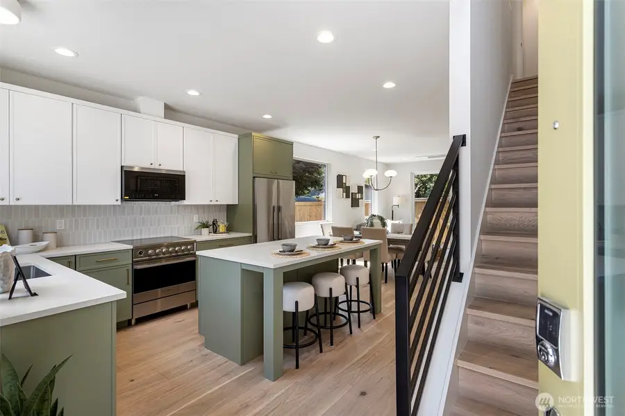 8039 Wallingford Avenue N #C, Seattle, WA 98103 - #3