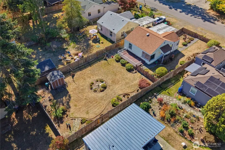 11752 20th Avenue Ne, Seattle, WA 98125 - #3