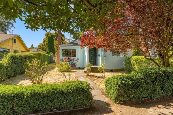 8627 9th Avenue Sw, Seattle, WA 98106