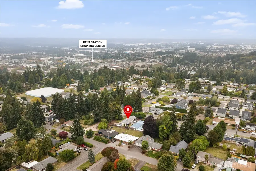 602 Alexander Avenue, Kent, WA 98030 - #3