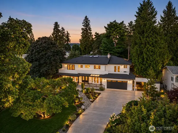 4428 92nd Avenue Ne, Yarrow Point, WA 98004