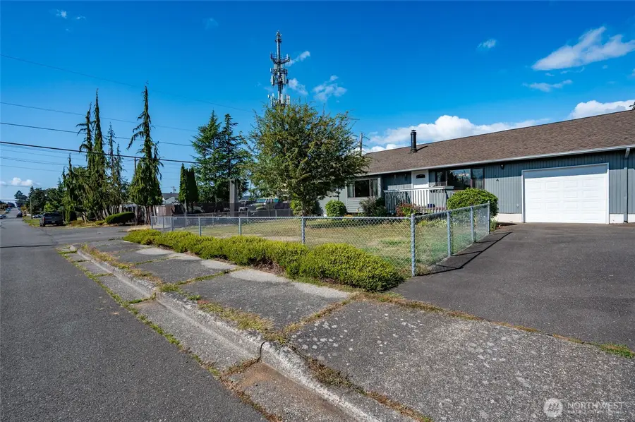 3215 21st Street #A, Everett, WA 98201 - #2