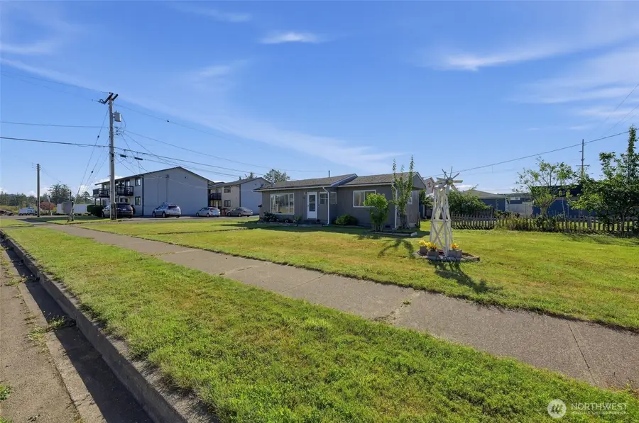 117 J Street, Cosmopolis, WA 98537 - #3