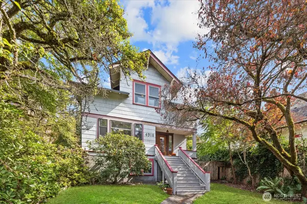 4918 Greenwood Avenue N, Seattle, WA 98103