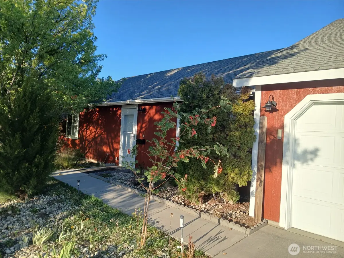 1720 Pirate Lane E, Moses Lake, WA 98837 - #1
