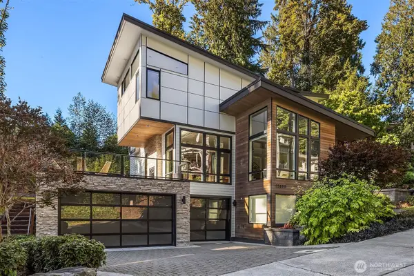 12409 68th Avenue Ne, Kirkland, WA 98034