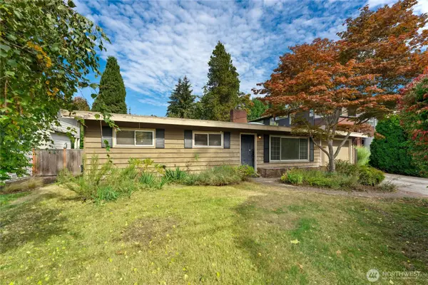 12220 NE 73rd Street, Kirkland, WA 98033