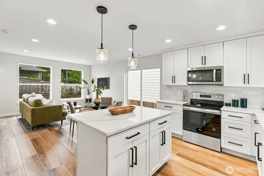 1414 126th Street Se #B, Everett, WA 98208 - #2
