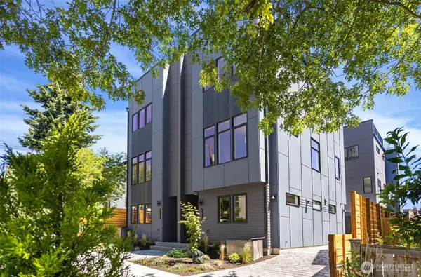 4432 Dayton Avenue N, Seattle, WA 98103