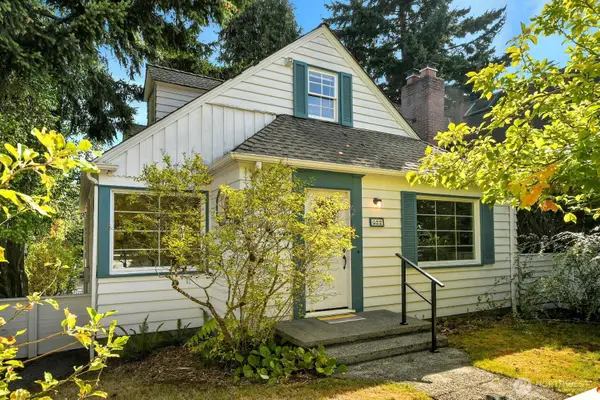 622 22nd Avenue E, Seattle, WA 98112