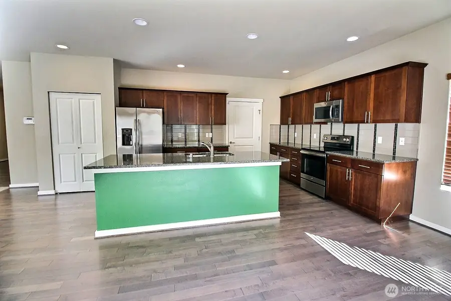 6321 Victoria Avenue Se, Auburn, WA 98092 - #3