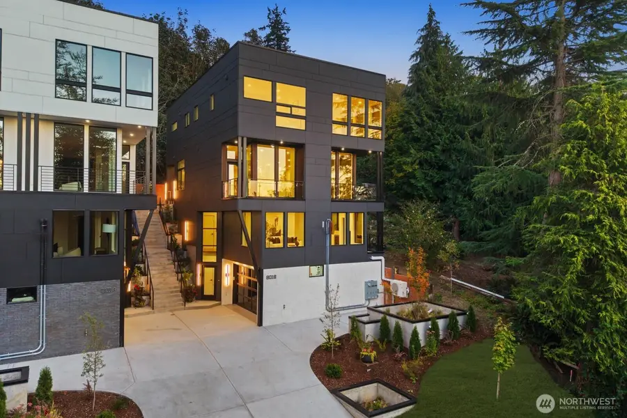 8018 45th Avenue Sw, Seattle, WA 98136 - #3