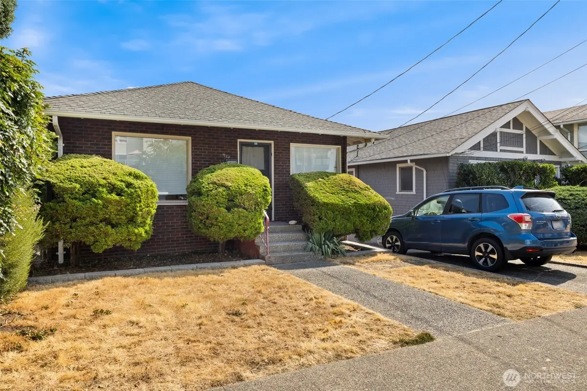 1726 Dexter Avenue N, Seattle, WA 98109 - #1