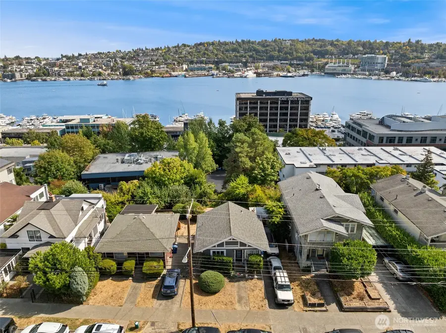 1722 Dexter Avenue N, Seattle, WA 98109 - #3