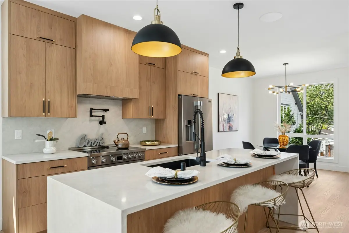 9242 Dayton Avenue N #B, Seattle, WA 98103 - #1