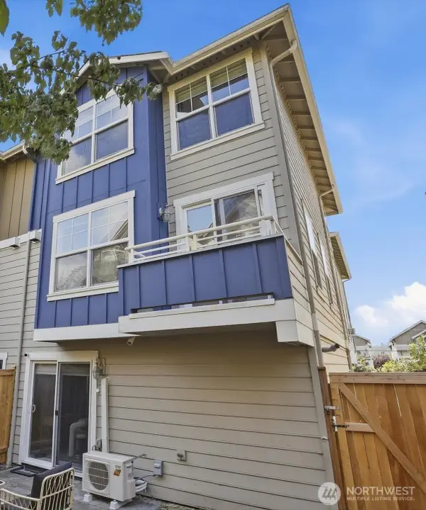 2628 NW 57th Street, Seattle, WA 98107