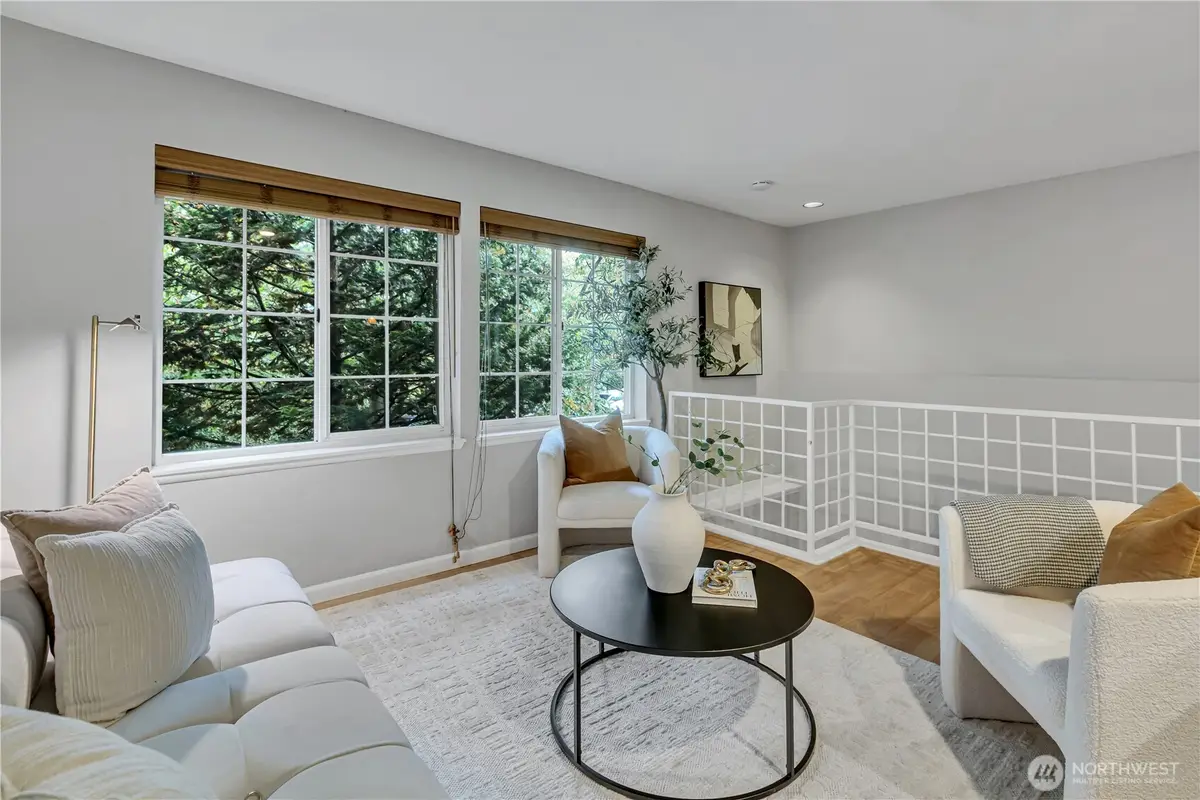 952 N 35th Street #102, Seattle, WA 98103 - #1