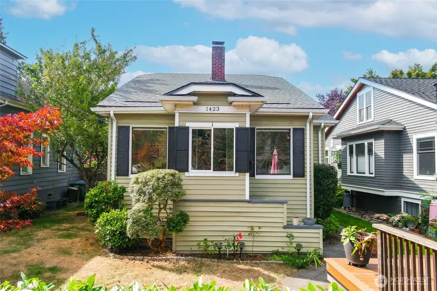 1423 33rd Avenue, Seattle, WA 98122 - #2