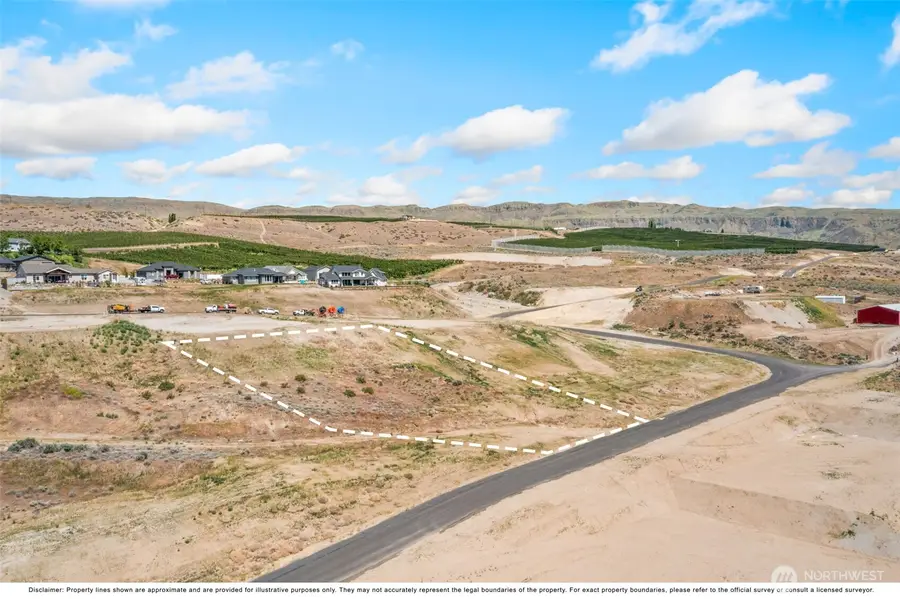 162 S Valiant Drive, East Wenatchee, WA 98802 - #2