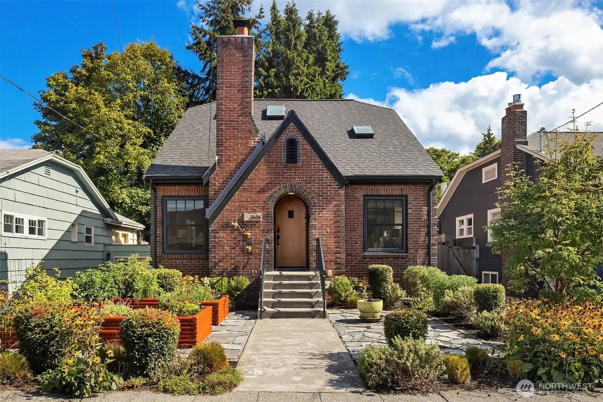 3606 42nd Avenue Sw, Seattle, WA 98116 - #1