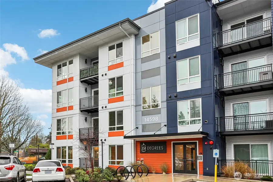 14598 Westminster Way N #102, Shoreline, WA 98133 - #2