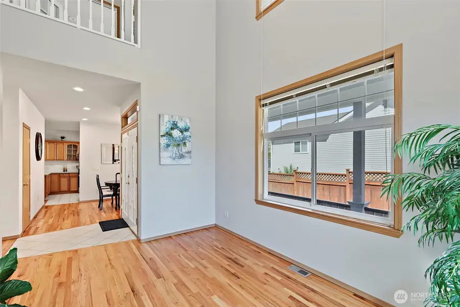 10821 Crestwood Drive S, Seattle, WA 98178 - #3