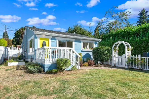3610 SW Kenyon Street, Seattle, WA 98126